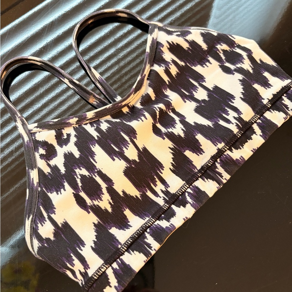 Lululemon ikat Bra